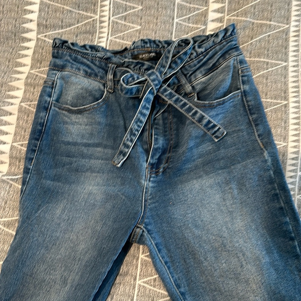 Tie waist blue jeans. Size 9/29